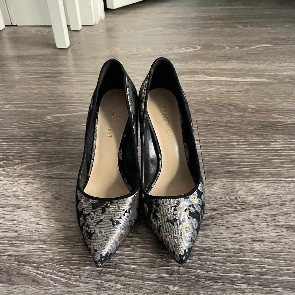 Nine West floral heels - Picture 4 of 6